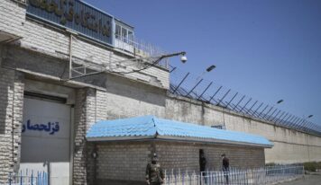 بيانيه بيش از ١٦٠ تن  از زندانيان سياسى از بند رسته در حمايت و حفاظت از جان زندانيان سياسى ايران