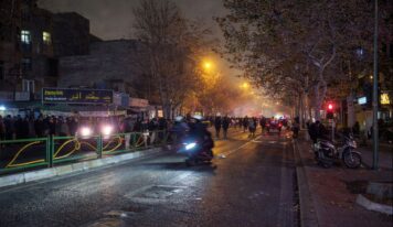 «فراخوان به امضای «بیانیه زندانیان سیاسی در حمایت از قیام سراسری مردم ایران